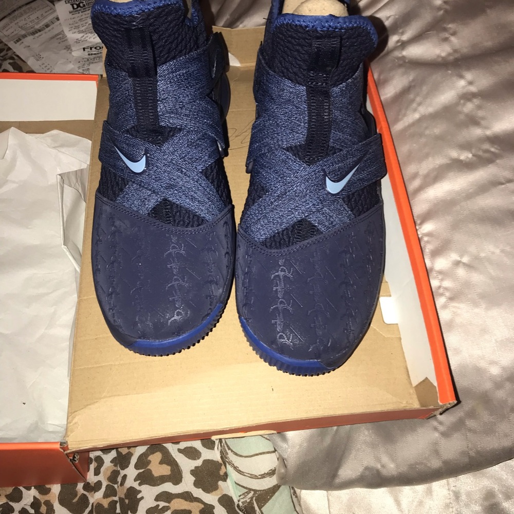 BRAND NEW!! LEBRON SOLDIER Xll (GS) NIKE.